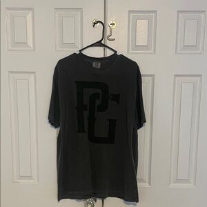 Men's Black Short-Sleeve Graphic Tee